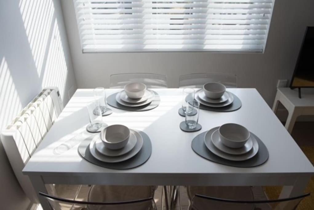 Beautiful, Spacious 1 Bed Flat Brentwood Exterior foto